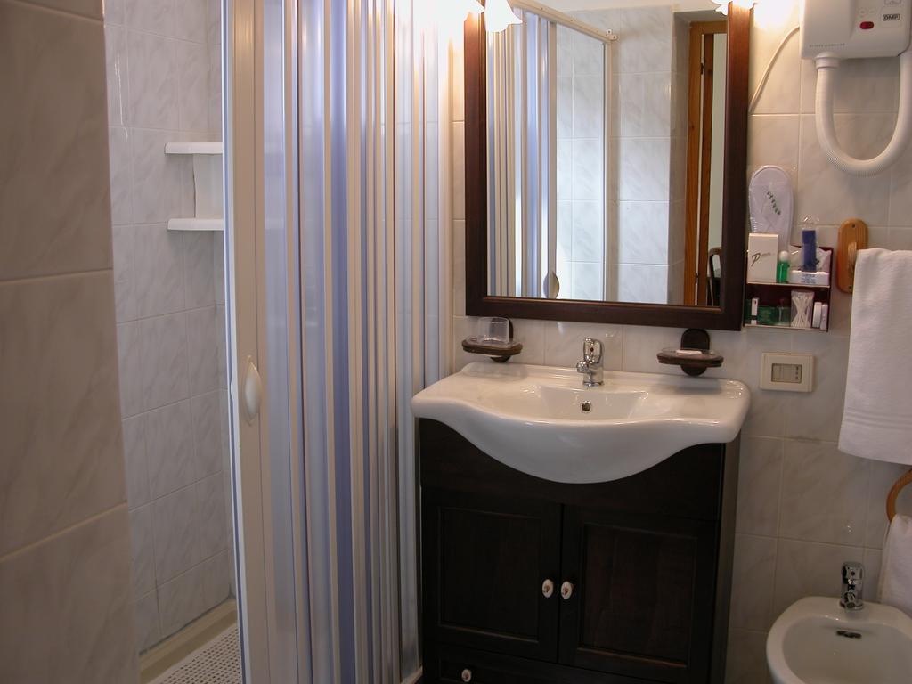 Hotel Canusium Canosa di Puglia Buitenkant foto